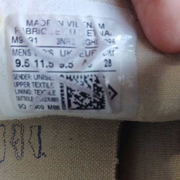 Converse Burgundy Low-Top Sneakers - Picture 8 of 9